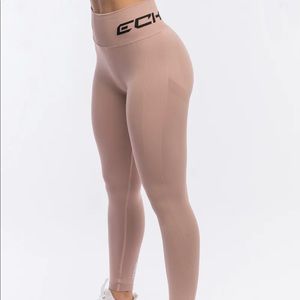 ECHT Arise Scrunch Leggings